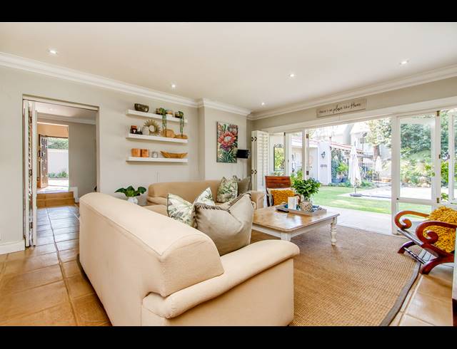 3 BEDROOM HOUSE FOR SALE IN BRYANSTON